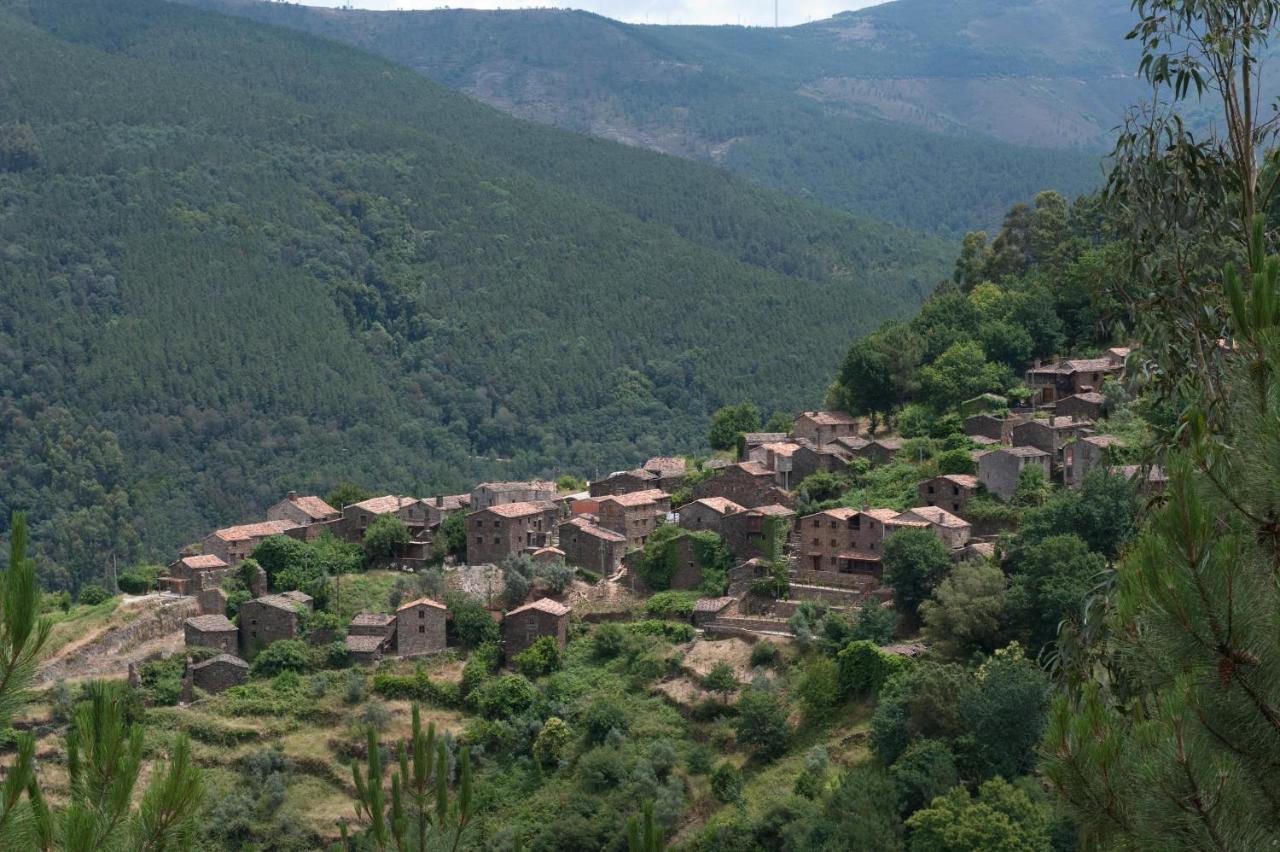 Talasnal Casas Da Urze Ter Lousa  Exterior photo